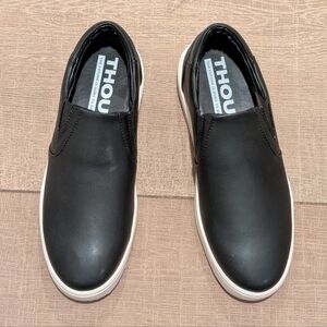 Thousand Fell Black Slip-On Women's Shoes Size 7